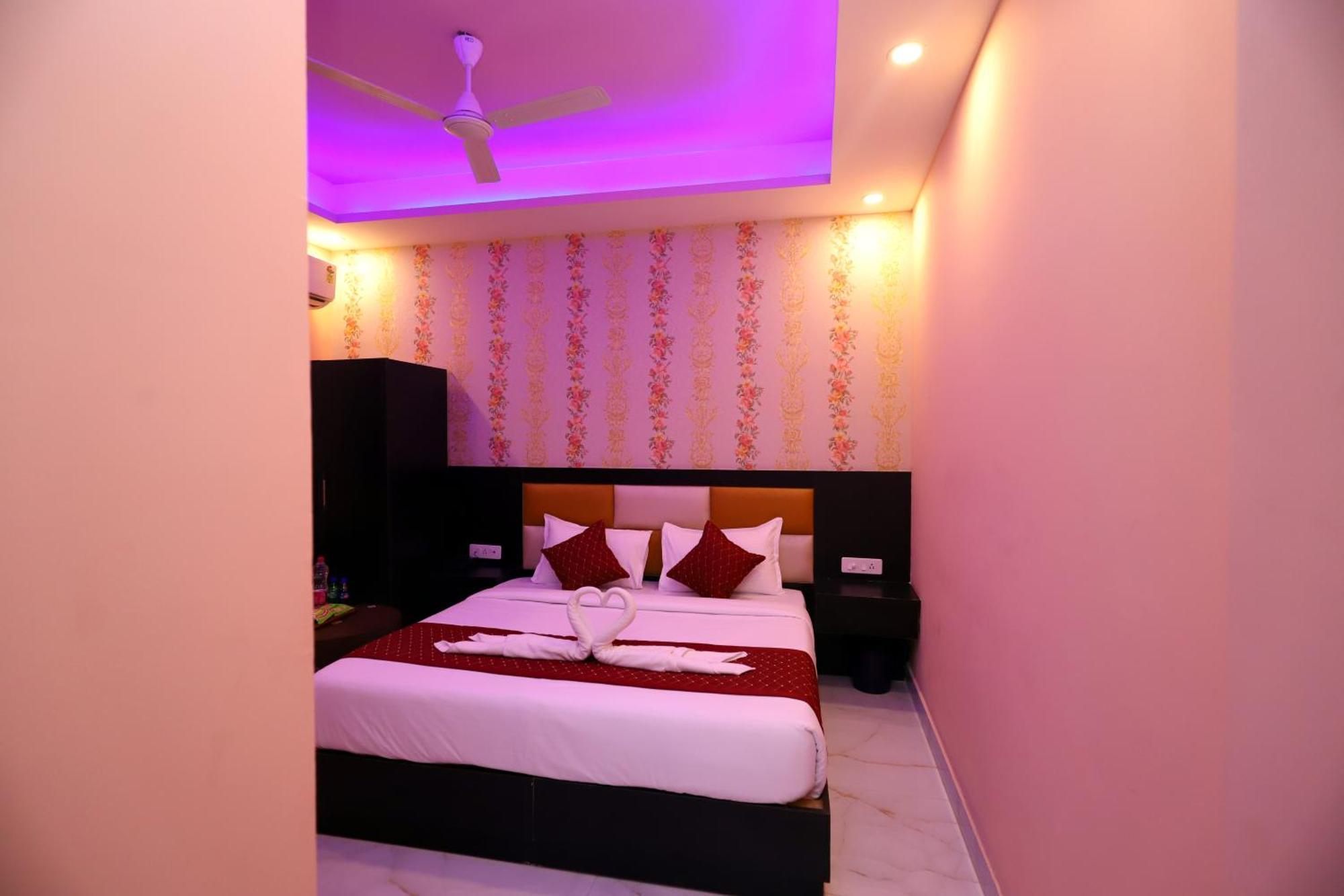 Suites Admiral Delhi Airport Yeni Delhi Dış mekan fotoğraf