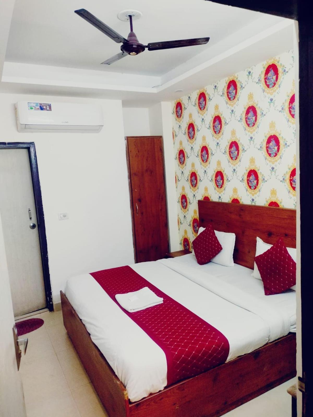 Suites Admiral Delhi Airport Yeni Delhi Dış mekan fotoğraf