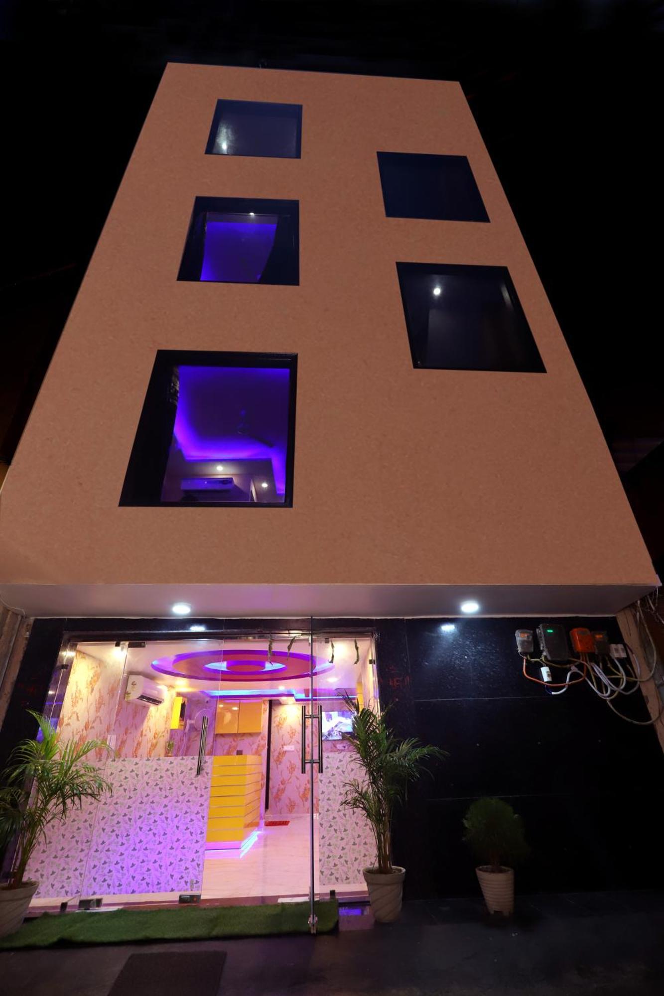 Suites Admiral Delhi Airport Yeni Delhi Dış mekan fotoğraf